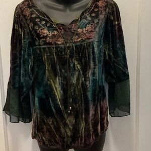 Hippy looking stretch velvety top